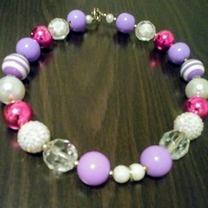 LAVENDER AND WHITE BEADED NECKLACE